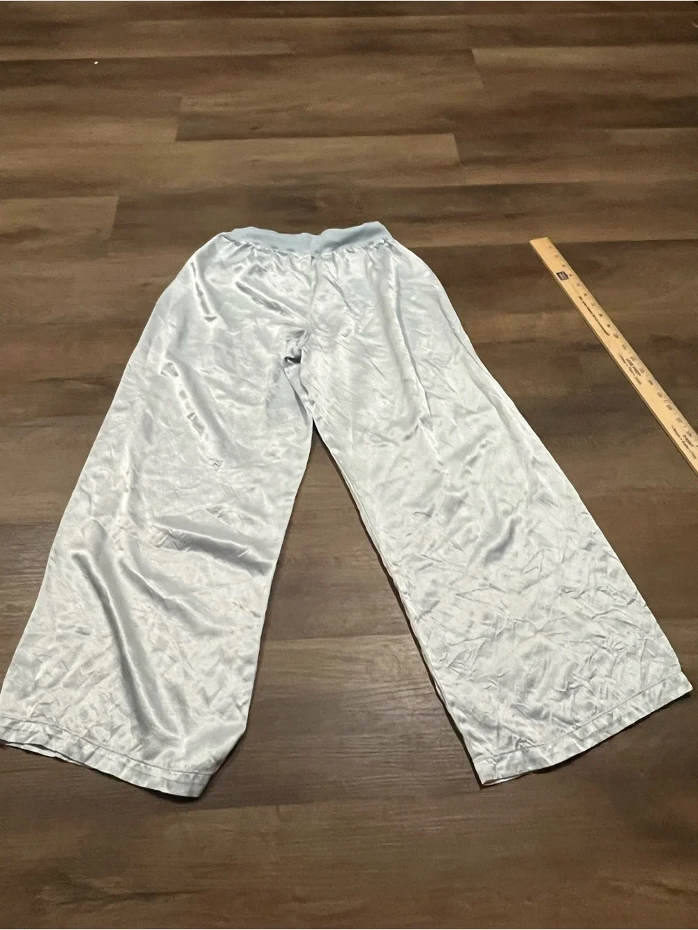 PJ Harlow Jolie Satin Capri Pants | Baby Blue | Small | Flowy Lounge - Picture 3 of 8